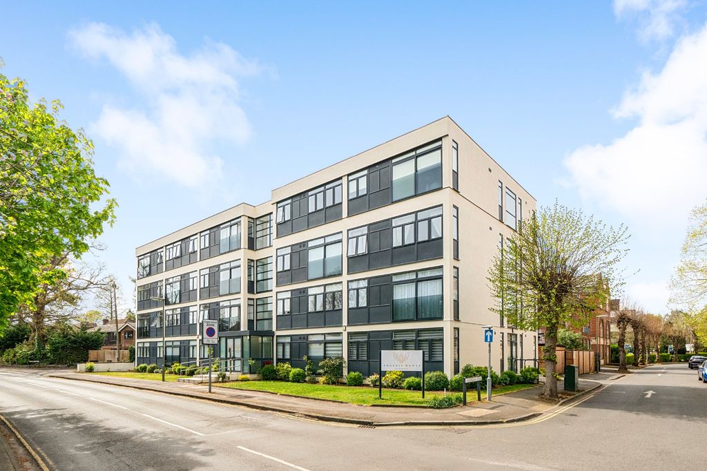 Property photo 1 of 12 Front