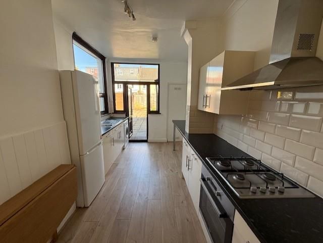 Property photo 3 of 18 12.Jpg