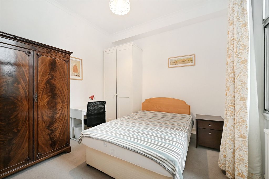 Property photo 3 of 7