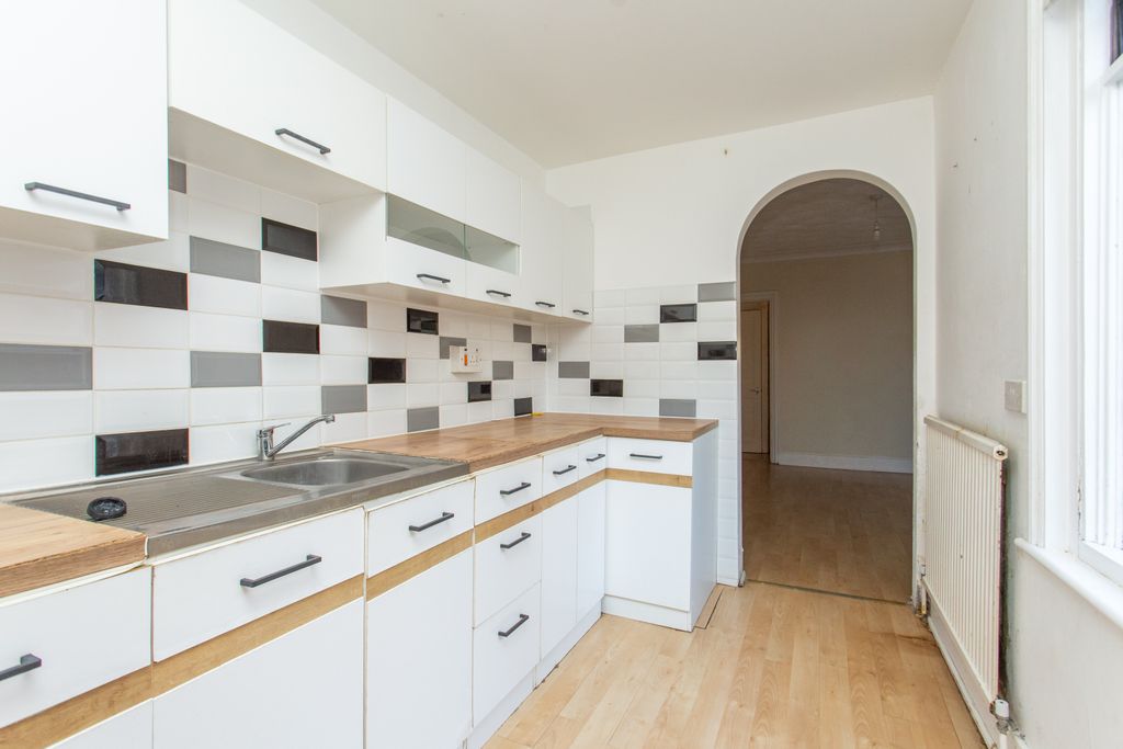 Property photo 2 of 14 Picture 2