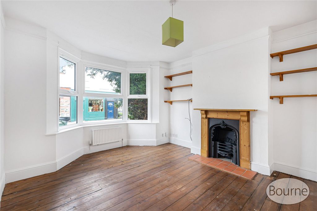 Property photo 2 of 14 Picture No. 35