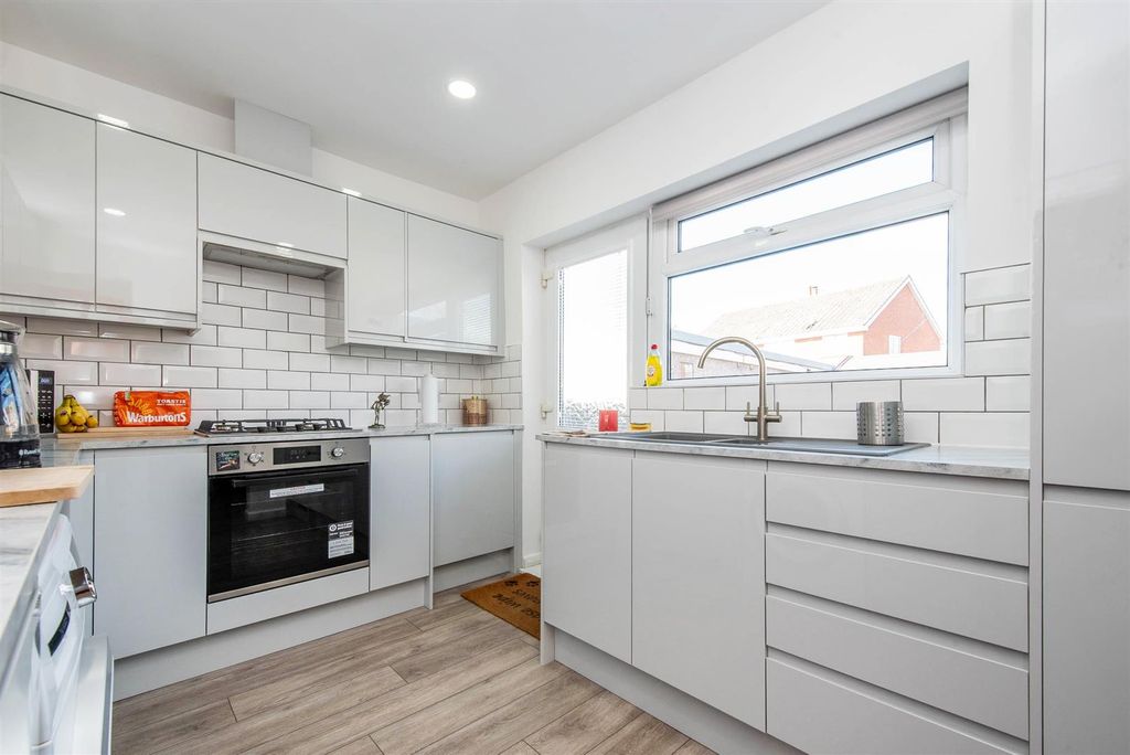 Property photo 2 of 23 Kitchen