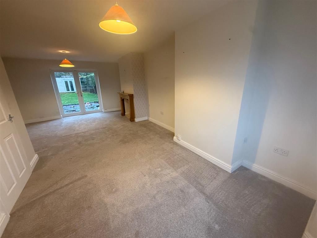 Property photo 2 of 12 Living Room