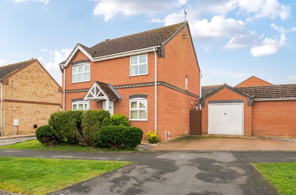 Property photo 1 of 29 1437879-25-69Cae29d426Ae