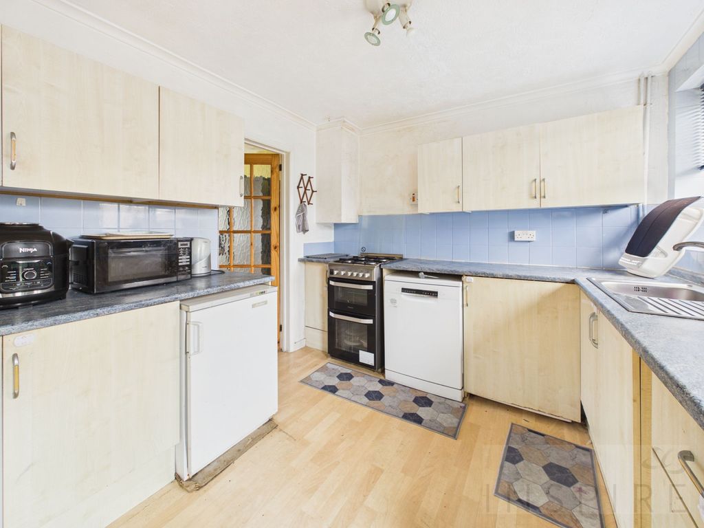 Property photo 3 of 20