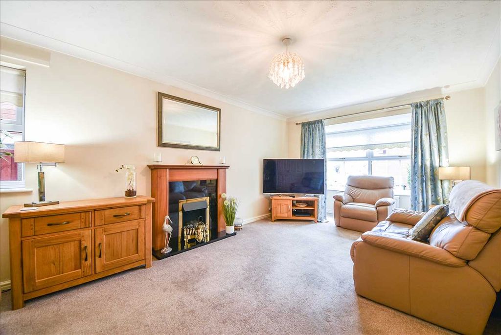 Property photo 2 of 23