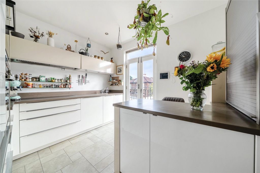 Property photo 3 of 36 Picture No. 51