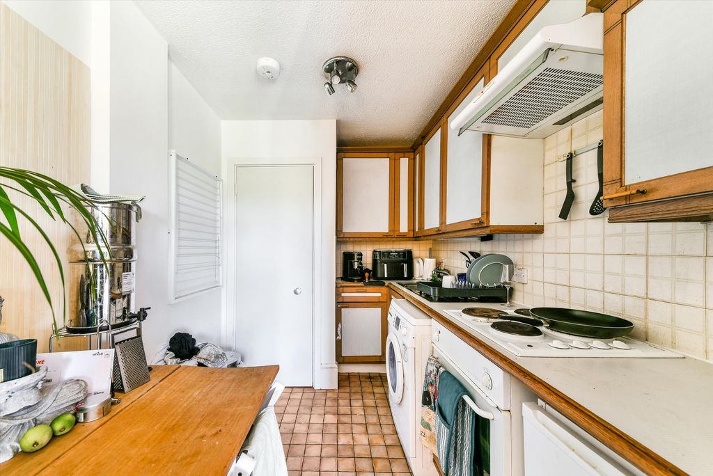 Property photo 3 of 9 Image