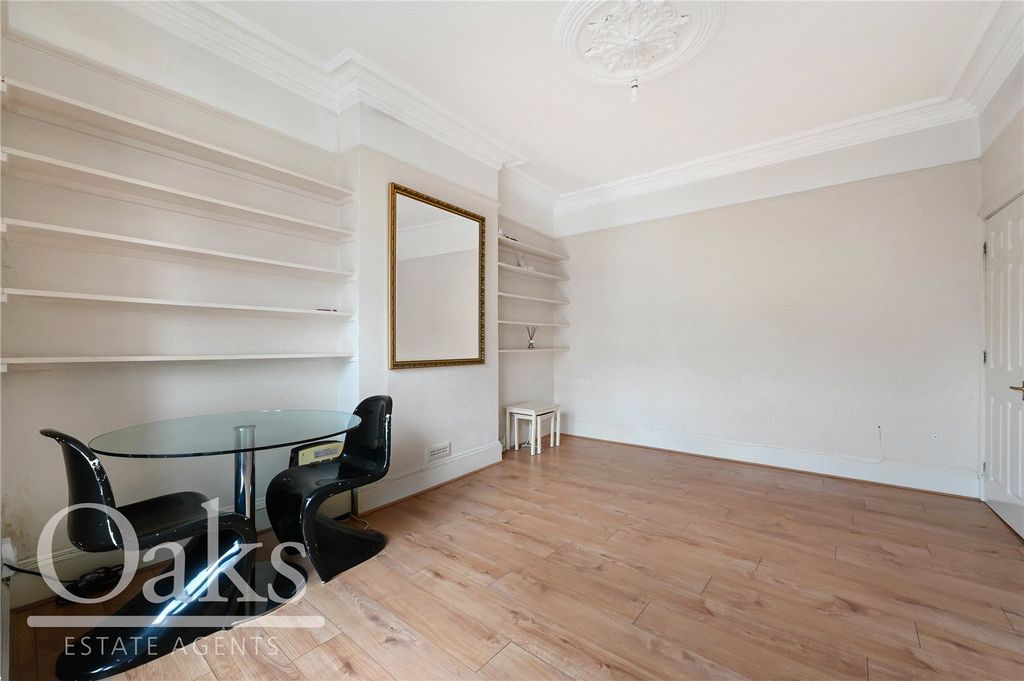 Property photo 3 of 8 Picture No. 05