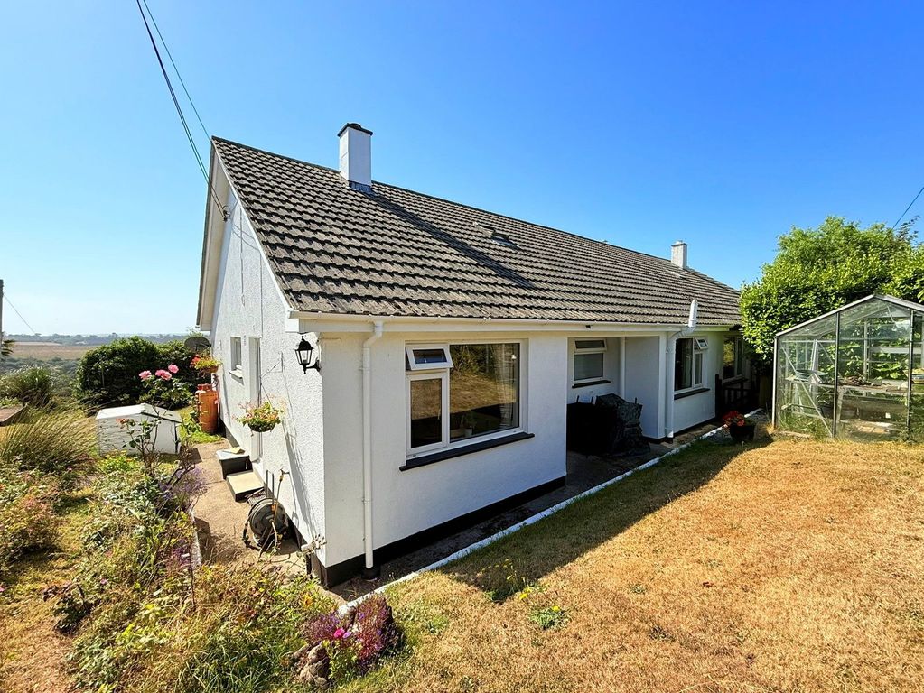 Property photo 3 of 27
