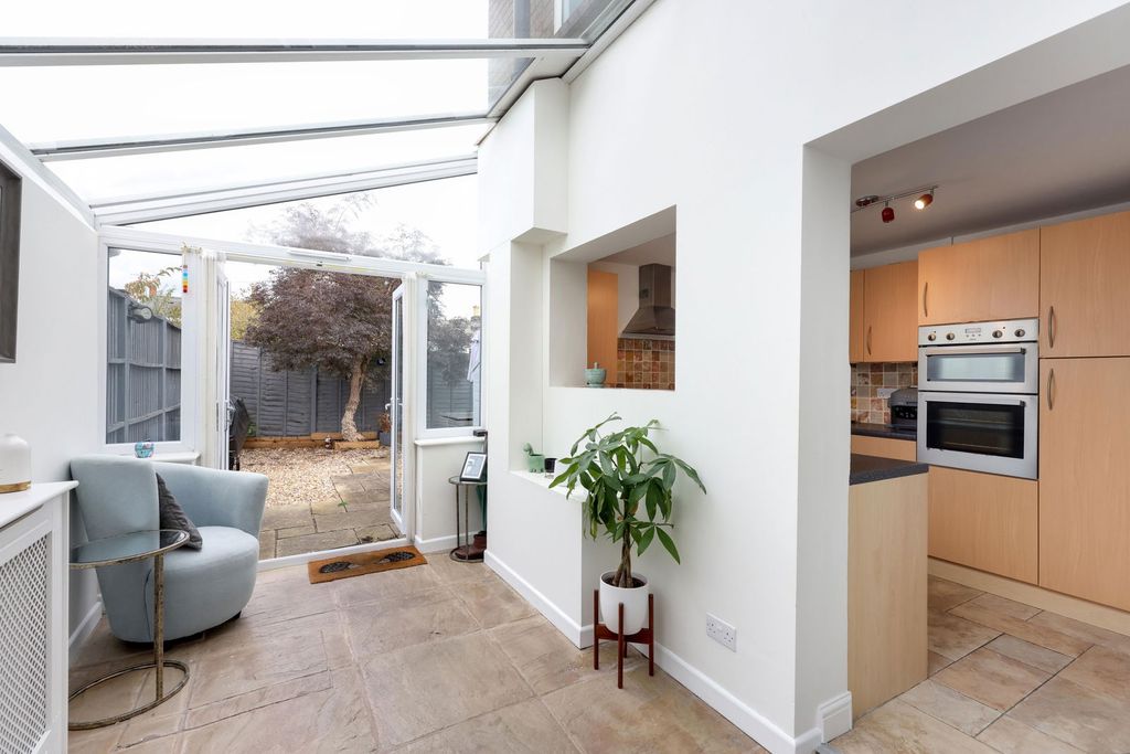 Property photo 3 of 19