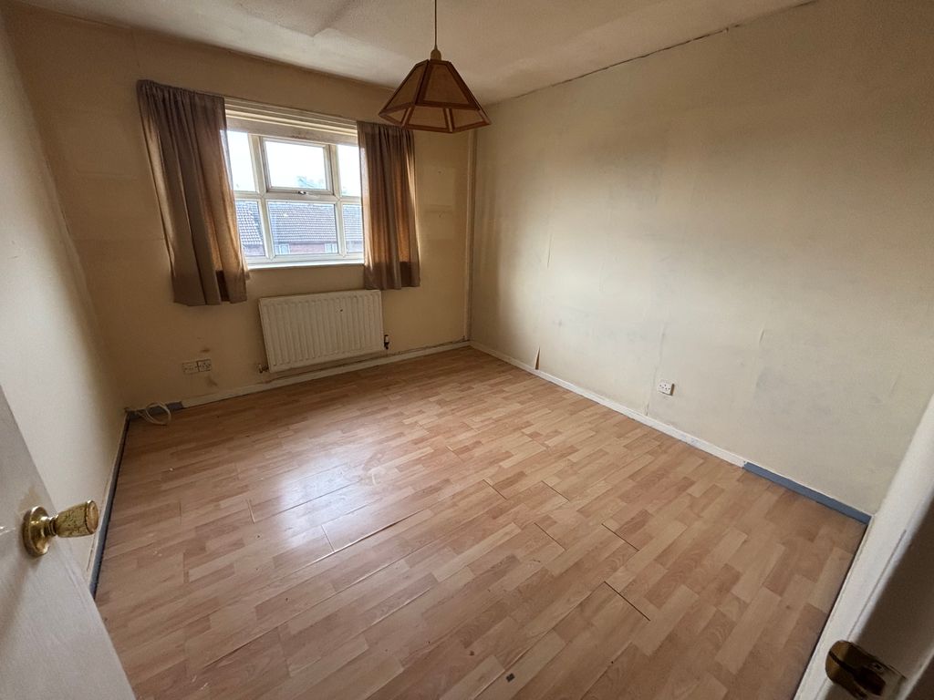 Property photo 3 of 20