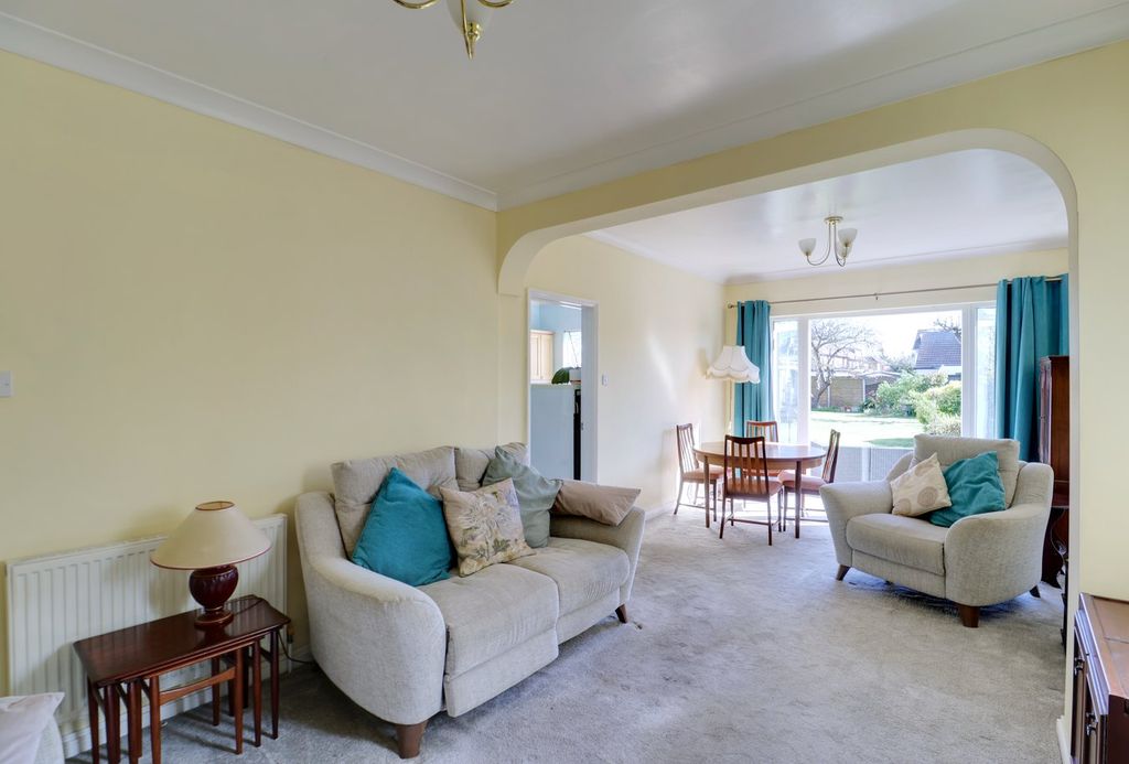 Additional image 5 of 2 bed detached bungalow for saleUpminster Road North, Rainham RM13