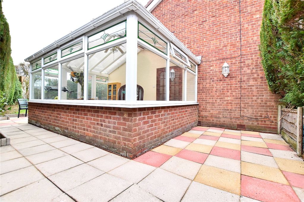 Property photo 3 of 18 Picture 3