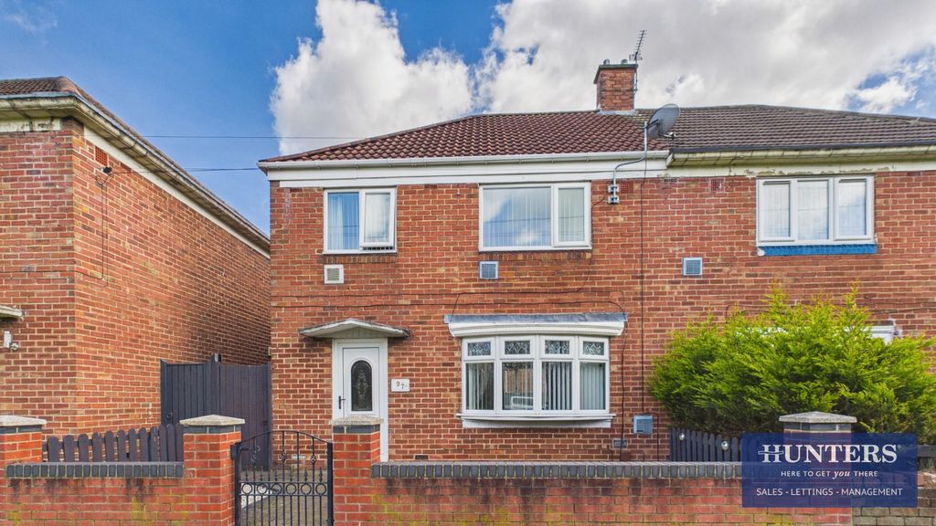 Property photo 1 of 21 External