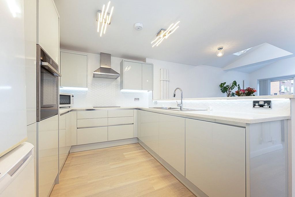 Property photo 2 of 19 Picture No. 05