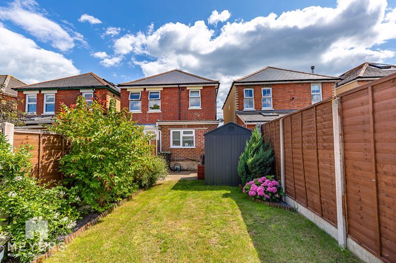 Property photo 1 of 13 Photo 6