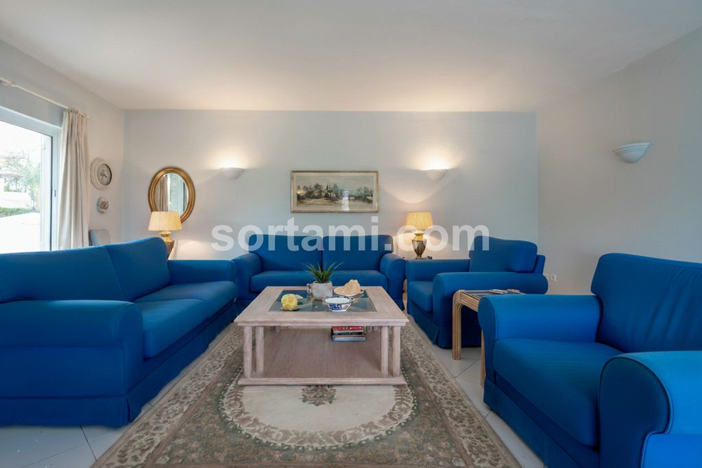 Property photo 2 of 39