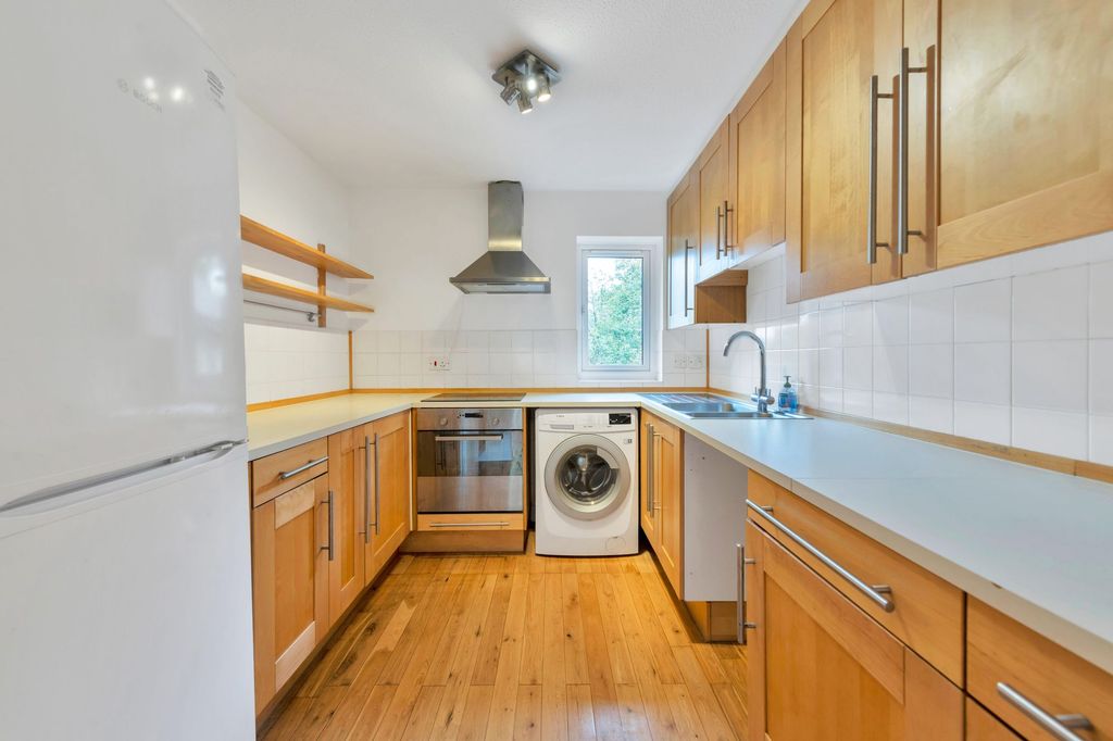 Property photo 3 of 9