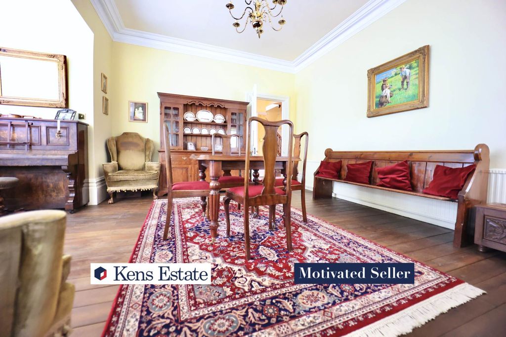 Property photo 3 of 21