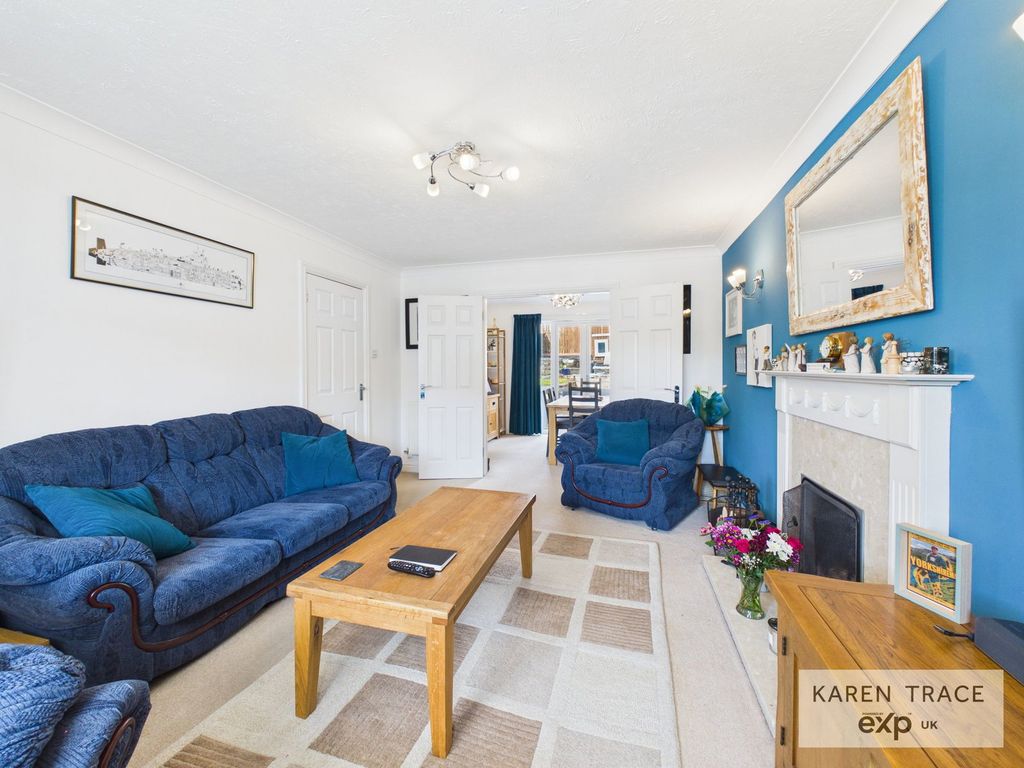 Property photo 3 of 24