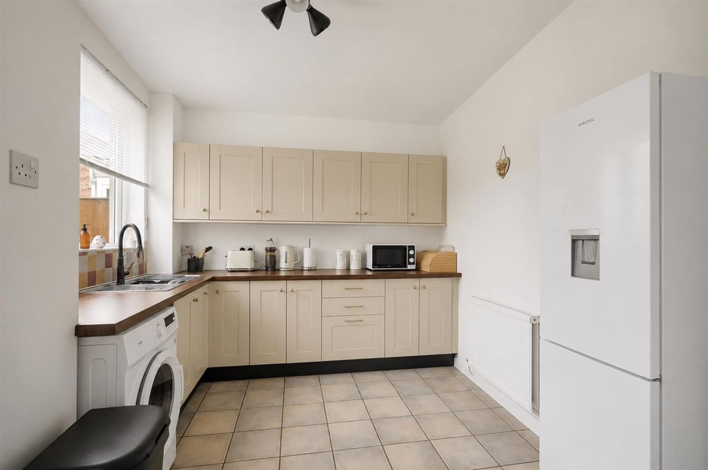 Property photo 3 of 15 Kitchen_1.Jpeg