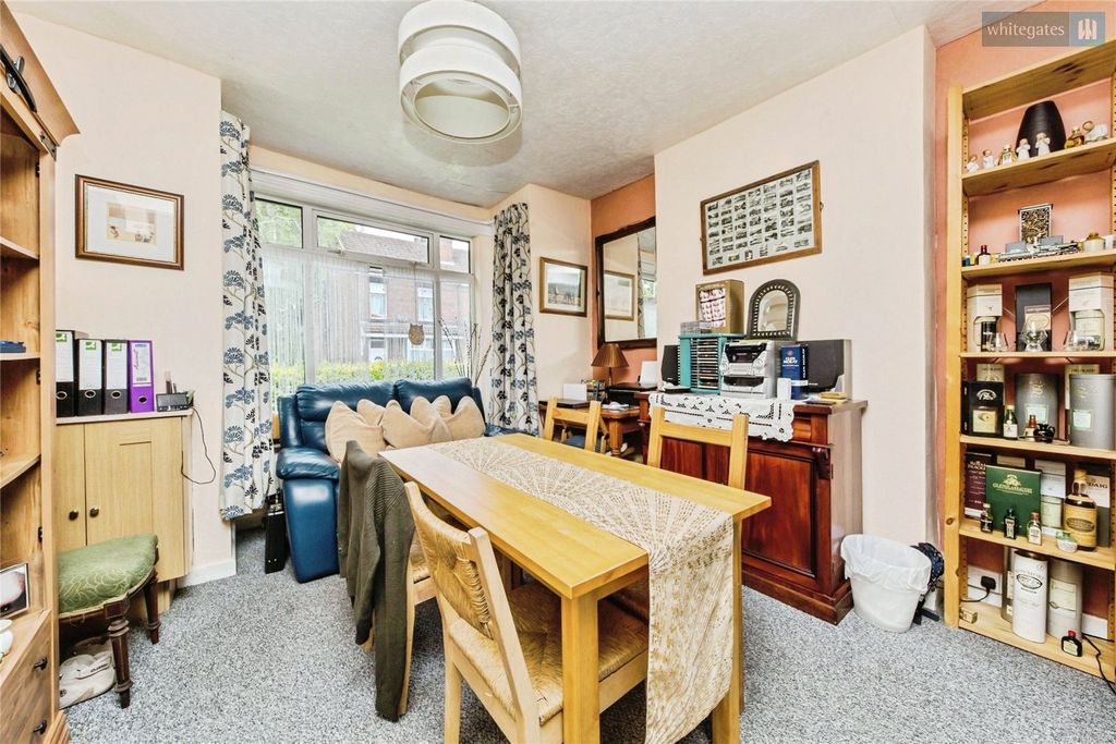 Property photo 2 of 18 Picture No. 15