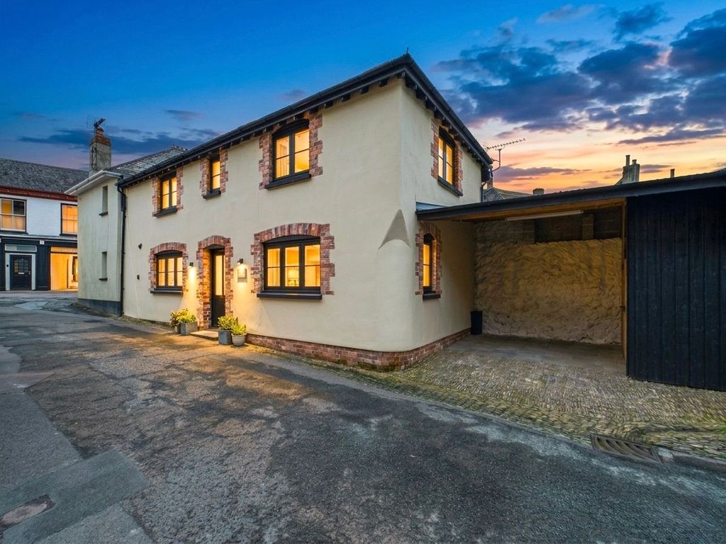 Property photo 1 of 16 Evening