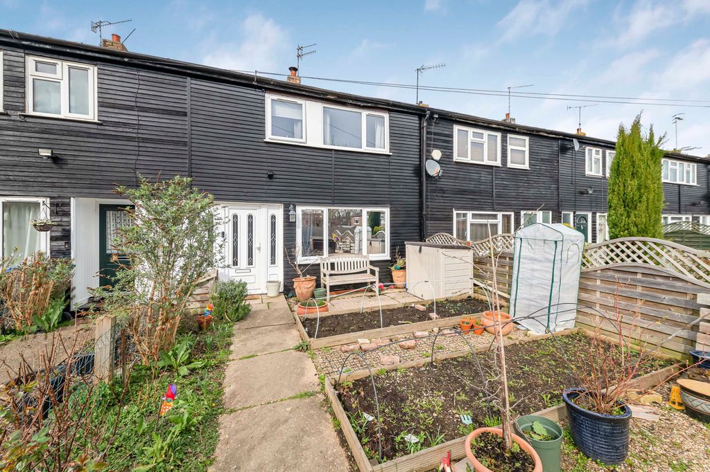 Property photo 2 of 21