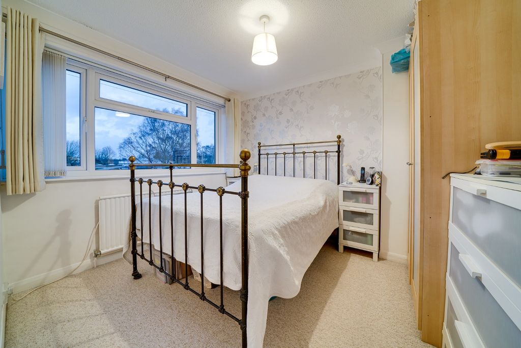 Property photo 3 of 17 4012872