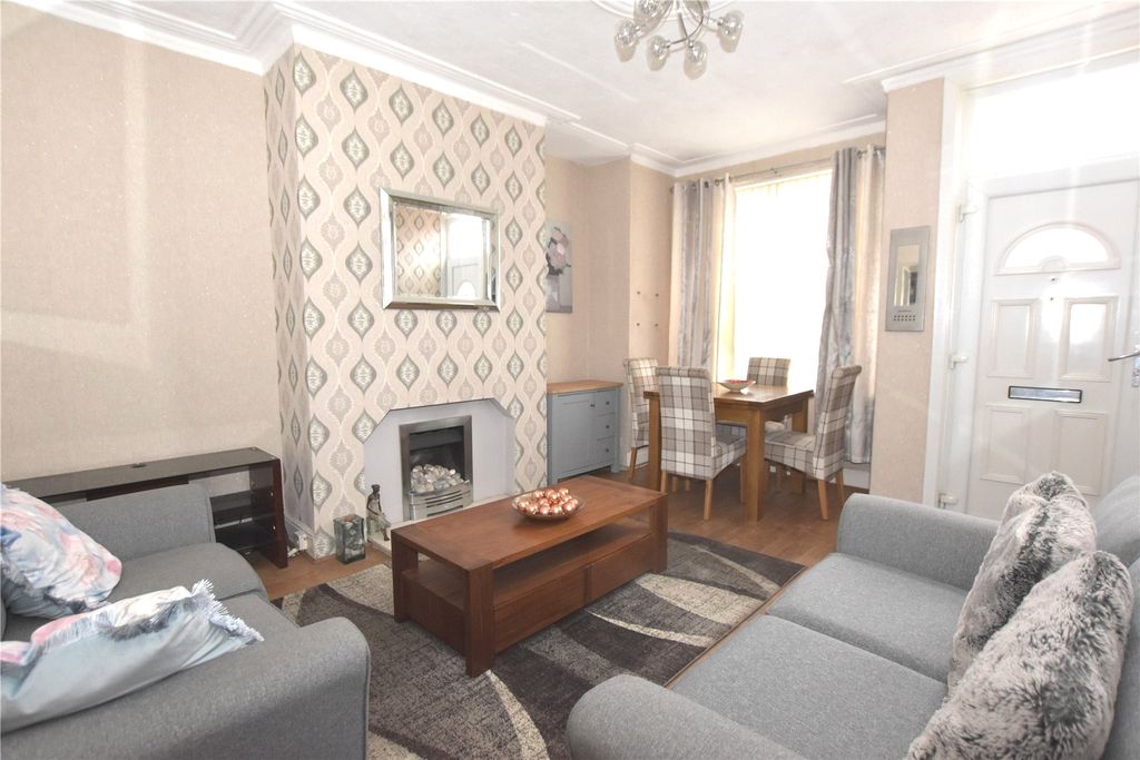 Property photo 2 of 10 Picture No. 08