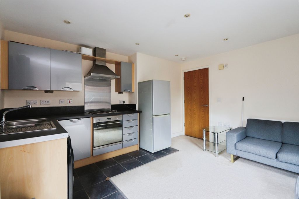 Property photo 3 of 12 Photo