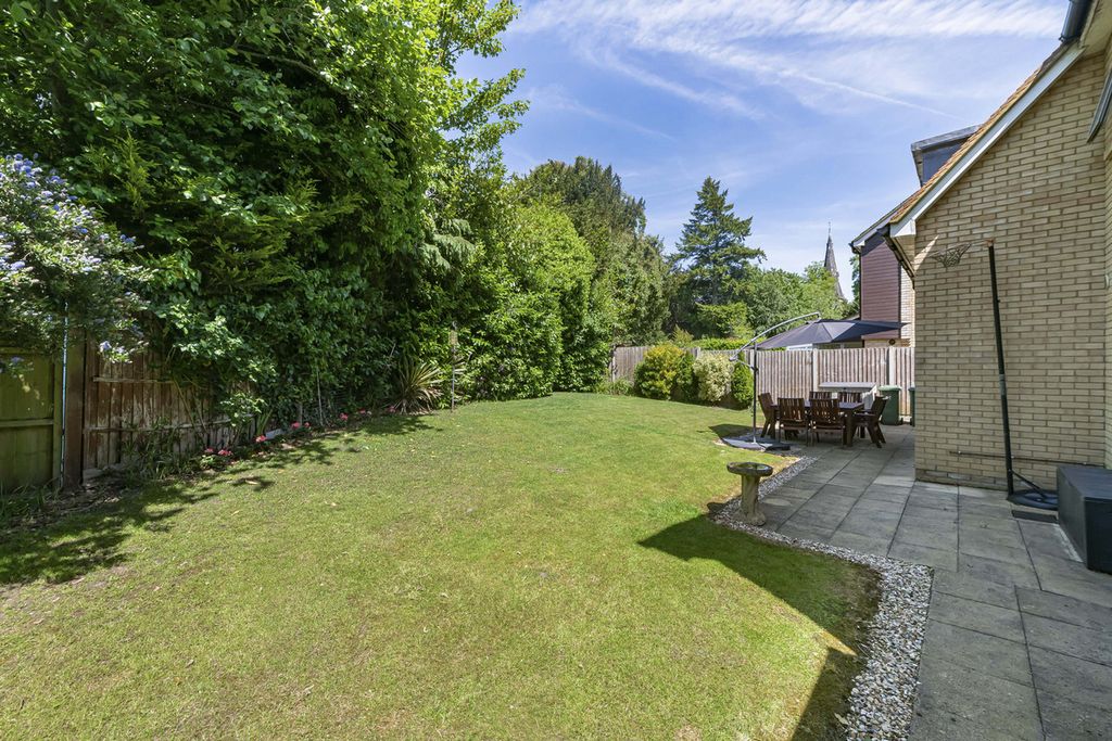 Property photo 3 of 23