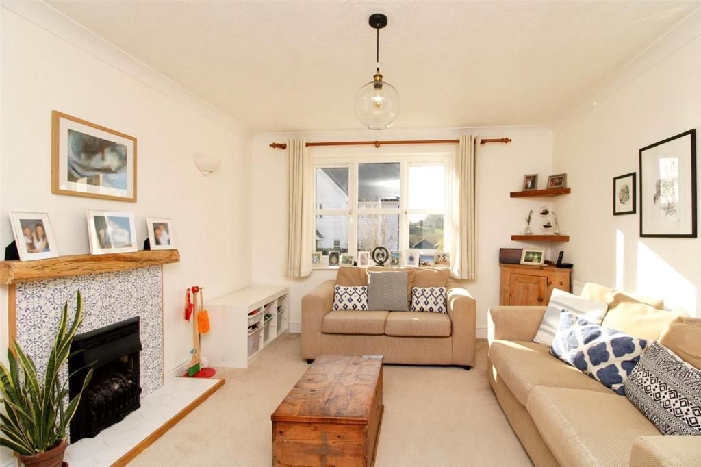 Property photo 2 of 9