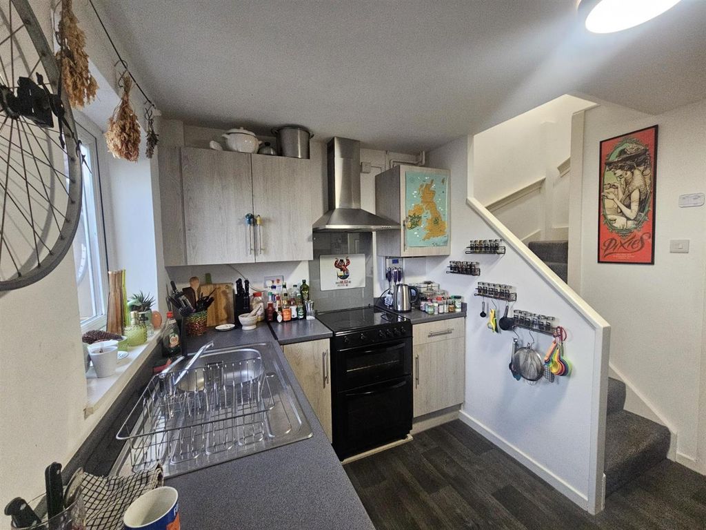 Property photo 3 of 12 1000055938.Jpg