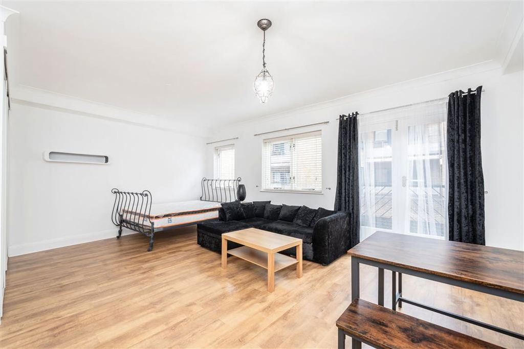 Property photo 2 of 4