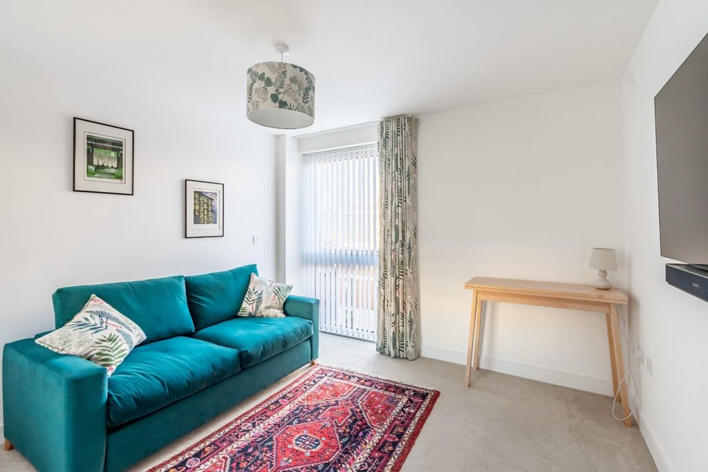 Property photo 3 of 12 61Mh-4.Jpg
