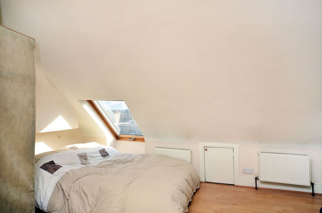 Property photo 3 of 4