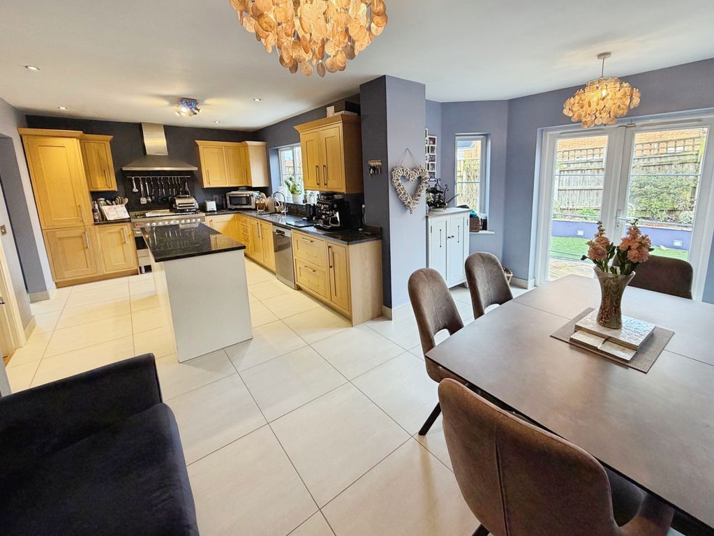 Property photo 3 of 25