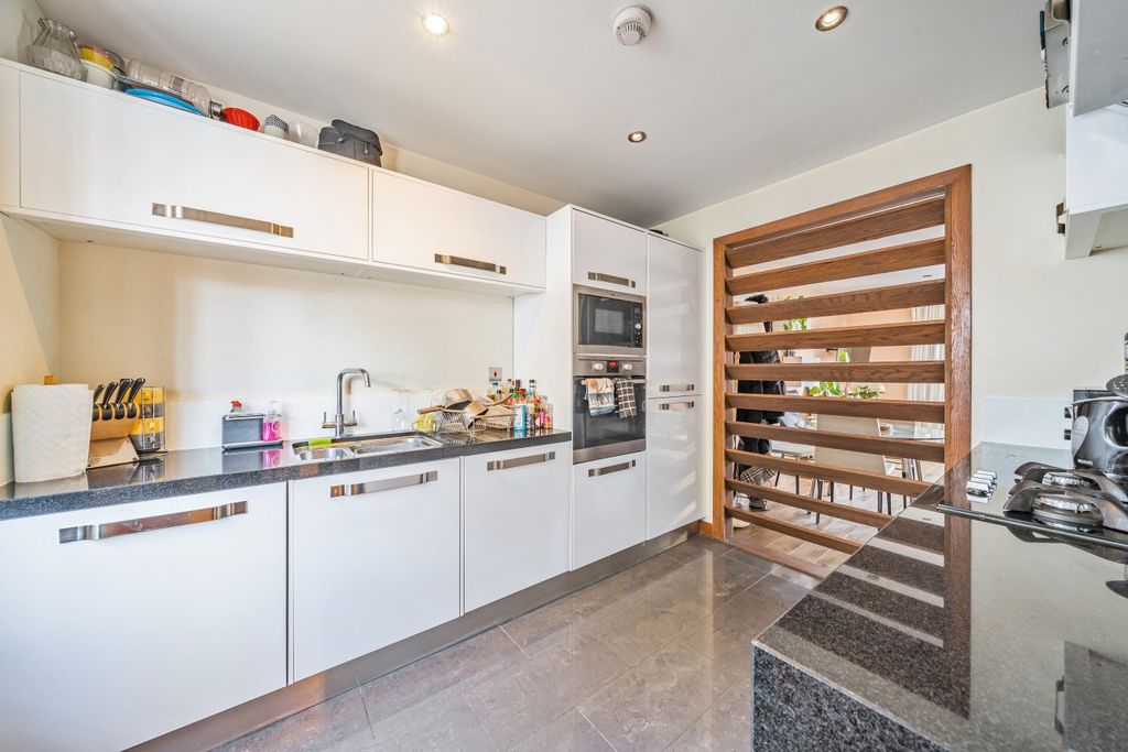 Property photo 3 of 12 Picture No. 01