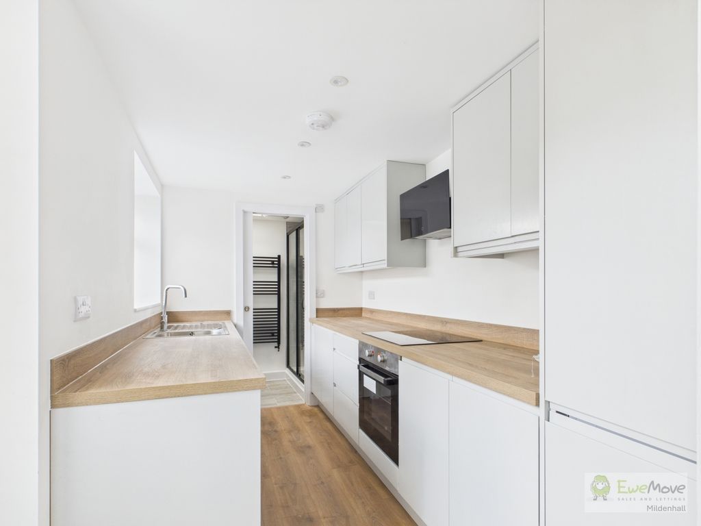 Property photo 2 of 8 Cam03603G0-Pr0033-Still007