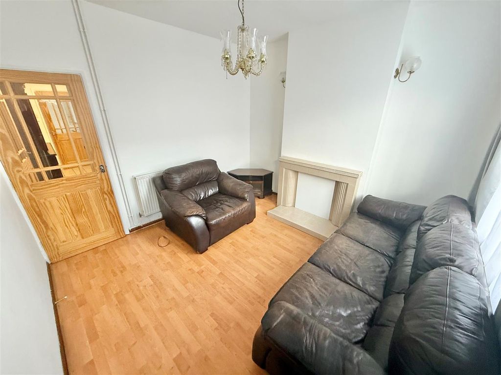 Property photo 2 of 9 Living Room