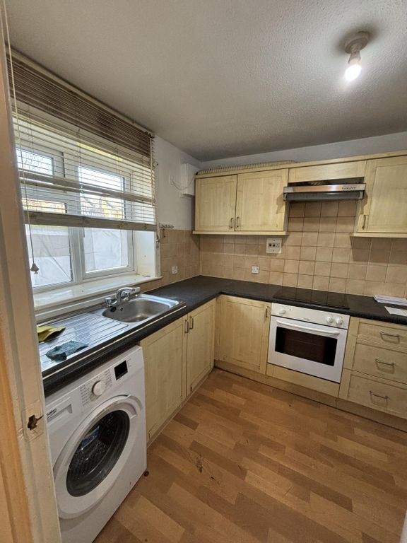 Property photo 3 of 12 Https://Cdn.Rmcloud.Online/Rmc-Temp-Live/Major/De45F6158F7735Be5d6A21324Ae6B681.Jpg