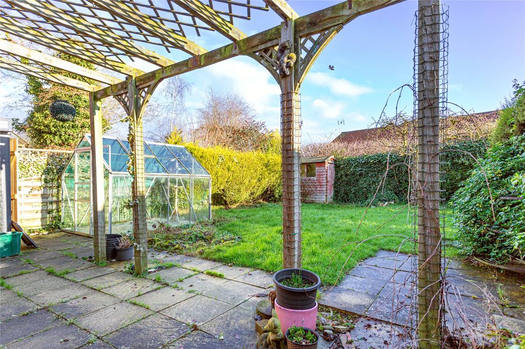 Property photo 2 of 10 Photo