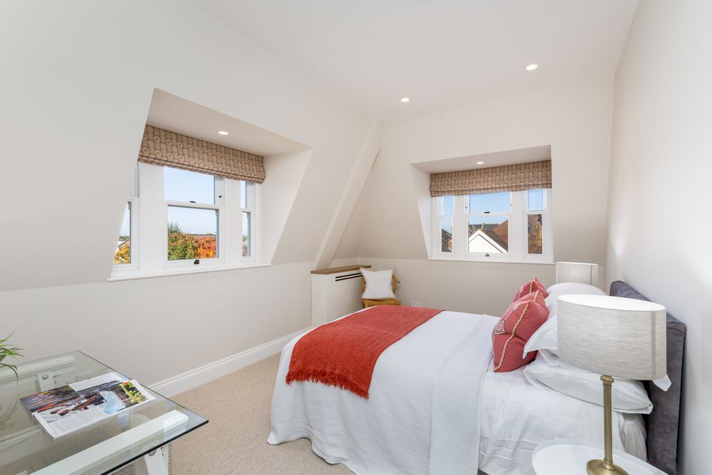 Property photo 1 of 20