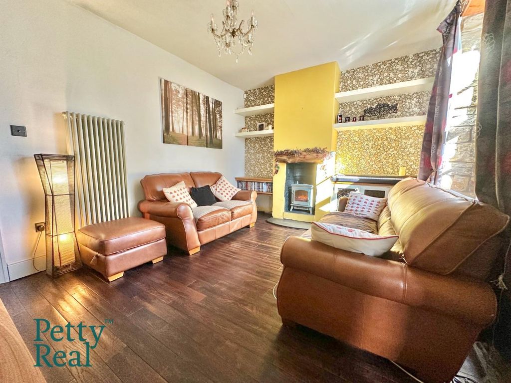 Property photo 2 of 25 99422F16-D039-464C-9297-1Df81Ffe5534.Jpeg