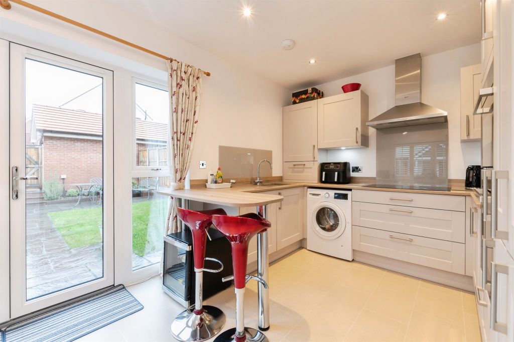 Property photo 2 of 23