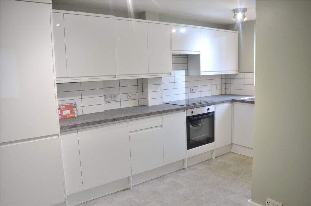 Property photo 2 of 14 Picture No. 13