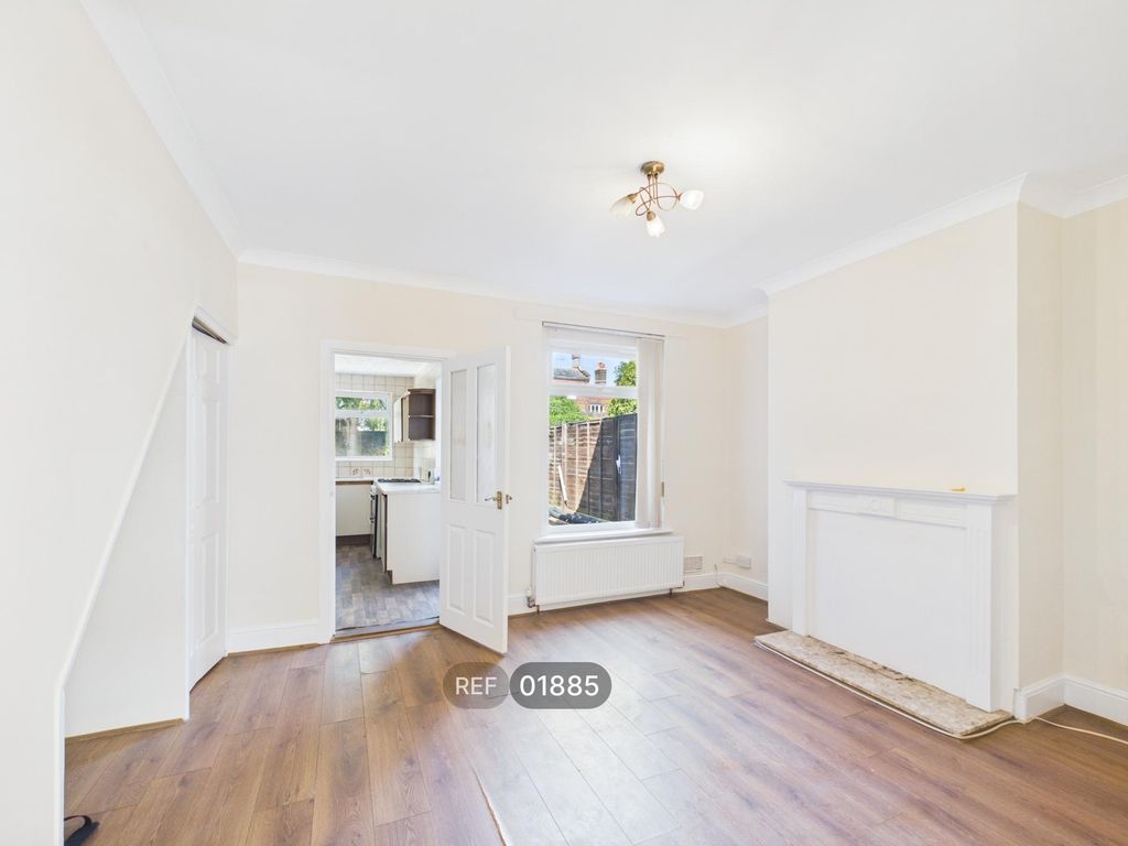 Property photo 3 of 9 Dining Room