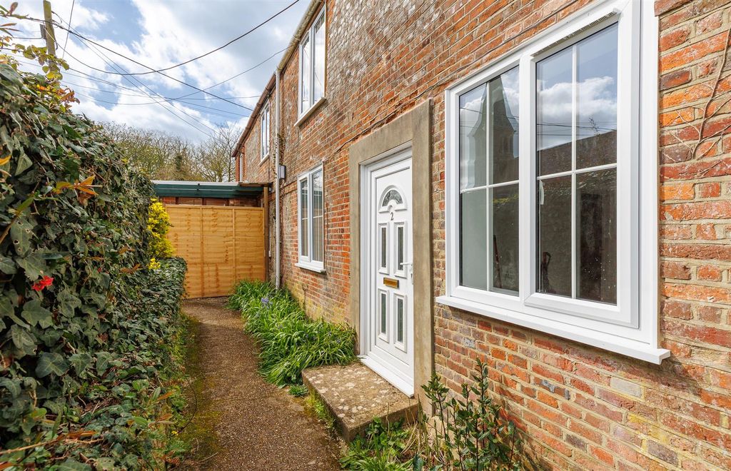 Property photo 1 of 18